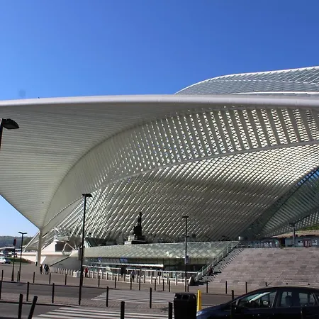 Guillemins Station Flats 公寓