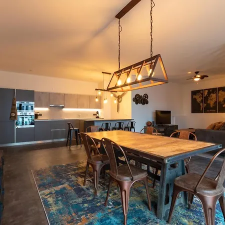 Guillemins Station Flats *